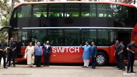 Nitin Gadkari Unveils Plans for Revolutionary Electric Bus Service on Delhi-Mumbai Expressway