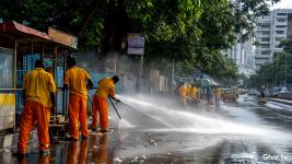 NMMC Deploys Multi-Department Task Force for Intensive Road Cleaning and Dust Control Across Navi Mumbai