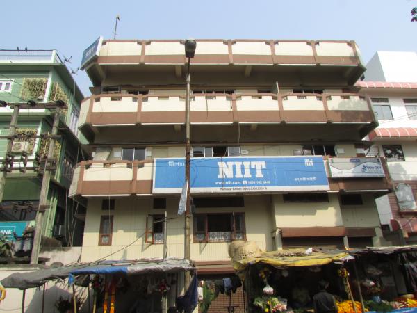 Carpet 2300 Sq.ft Commercial Space for Rent in Fancy Bazaa Guwahati by Amitava Sen Carpet 2300 Sq.ft Commercial Space for Rent in Fancy Bazaa Guwahati by Amitava Sen