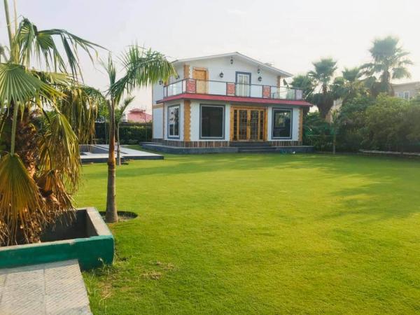 2 BHK Farm House for Sale of Built-up 9072 Sq.ft in Dkrrish Green Beauty Farms Sector135 Noida by Rahul Jurel 2 BHK Farm House for Sale of Built-up 9072 Sq.ft in Dkrrish Green Beauty Farms Sector135 Noida by Rahul Jurel