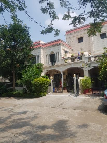 5 BHK Duplex Flat for Sale of Super Built-up 2800 Sq.ft in Paras Majestic Trilanga Bhopal by Rajesh Mishra 5 BHK Duplex Flat for Sale of Super Built-up 2800 Sq.ft in Paras Majestic Trilanga Bhopal by Rajesh Mishra