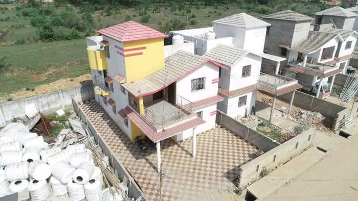 3 BHK Duplex Flat for Sale of Built-up 1500 Sq.ft in Amaghata Dhanbad by Ashutosh Kumar 3 BHK Duplex Flat for Sale of Built-up 1500 Sq.ft in Amaghata Dhanbad by Ashutosh Kumar