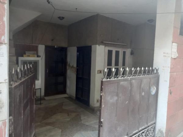 3 BHK Independent House / Villa / Bungalow for Sale of Built-up 1000 Sq.ft in Vishnu Garden New Delhi by Vijay Sharma 3 BHK Independent House / Villa / Bungalow for Sale of Built-up 1000 Sq.ft in Vishnu Garden New Delhi by Vijay Sharma