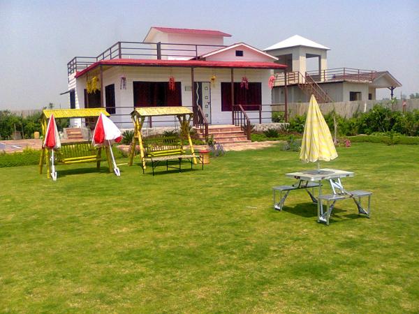 Farm House for Sale of Built-up 9072 Sq.ft in Sector 149 Noida by Anjali Mahor Farm House for Sale of Built-up 9072 Sq.ft in Sector 149 Noida by Anjali Mahor