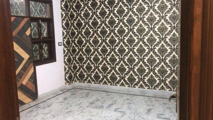 4 BHK Full Floor for Sale in r.c. construction Uttam Nagar East New Delhi by Simran 4 BHK Full Floor for Sale in r.c. construction Uttam Nagar East New Delhi by Simran