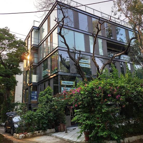 Built-up 2400 Sq.ft Office Space for Rent in Defence Colony New Delhi by Haripat Built-up 2400 Sq.ft Office Space for Rent in Defence Colony New Delhi by Haripat