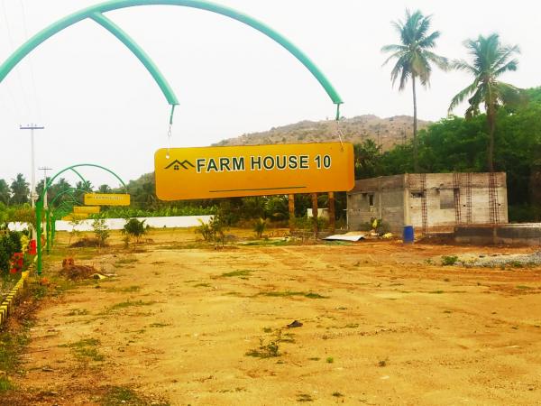2 BHK Farm House for Sale of Built-up 4000 Sq.ft in Green tree Hasthampatty Salem by GAYATHIRI R 2 BHK Farm House for Sale of Built-up 4000 Sq.ft in Green tree Hasthampatty Salem by GAYATHIRI R
