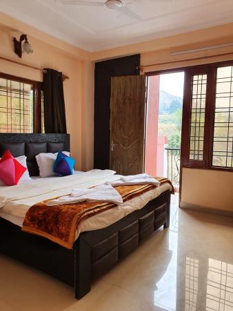 2 BHK Independent House / Villa / Bungalow for Sale of Built-up 1400 Sq.ft in Bhimtal Nainital by Kunal 2 BHK Independent House / Villa / Bungalow for Sale of Built-up 1400 Sq.ft in Bhimtal Nainital by Kunal