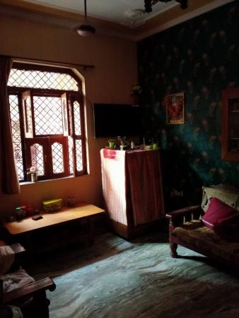 5 BHK Independent House / Villa / Bungalow for Sale of Super Built-up 2200 Sq.ft in Parvatiya Colony Faridabad by Dharmendra Singh 5 BHK Independent House / Villa / Bungalow for Sale of Super Built-up 2200 Sq.ft in Parvatiya Colony Faridabad by Dharmendra Singh