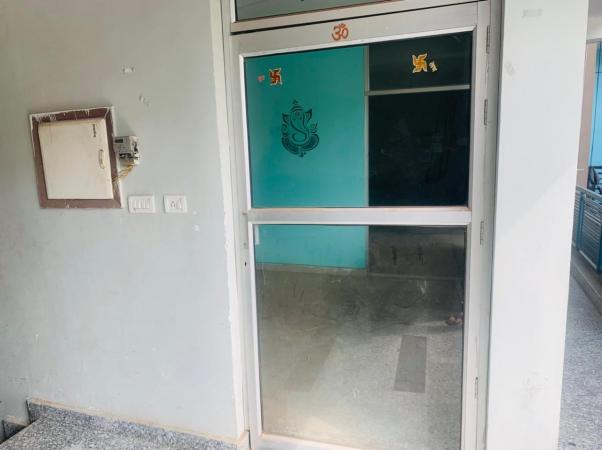 Built-up 1600 Sq.ft Commercial Space for Rent in Sector 38 Gurgaon by Manjeet Singh Built-up 1600 Sq.ft Commercial Space for Rent in Sector 38 Gurgaon by Manjeet Singh