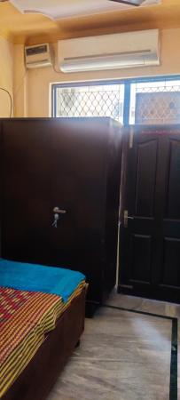 2 BHK Full Floor for Rent of Built-up 700 Sq.ft in New Mahavir Nagar New Delhi by Kamaljit Singh 2 BHK Full Floor for Rent of Built-up 700 Sq.ft in New Mahavir Nagar New Delhi by Kamaljit Singh
