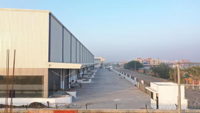 Built-up 100000 Sq.ft Warehouse / Godown for Rent in   by Kommen Realty