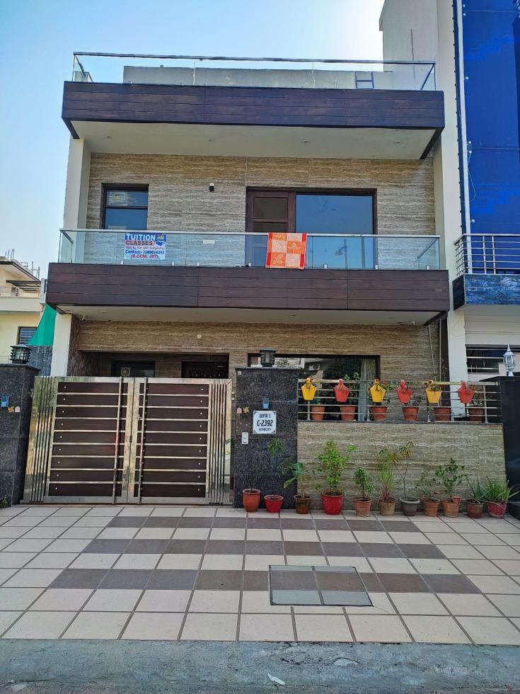 4 BHK Independent House / Villa / Bungalow for Sale of Built-up 125 Sq.Yard in Aero City Mohali by Ritu 4 BHK Independent House / Villa / Bungalow for Sale of Built-up 125 Sq.Yard in Aero City Mohali by Ritu