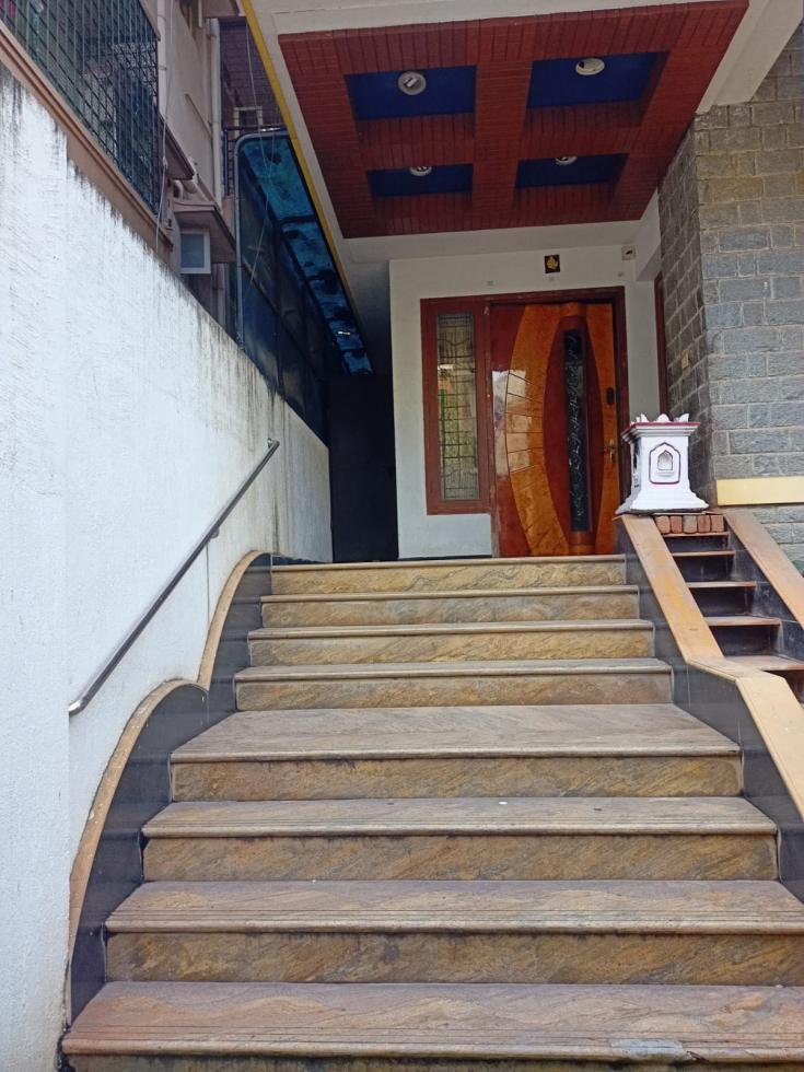 4 BHK Duplex Villa for Rent of Built-up 6000 Sq.ft in Shanti Nagar Bangalore by Ramesh Bhauwala 4 BHK Duplex Villa for Rent of Built-up 6000 Sq.ft in Shanti Nagar Bangalore by Ramesh Bhauwala