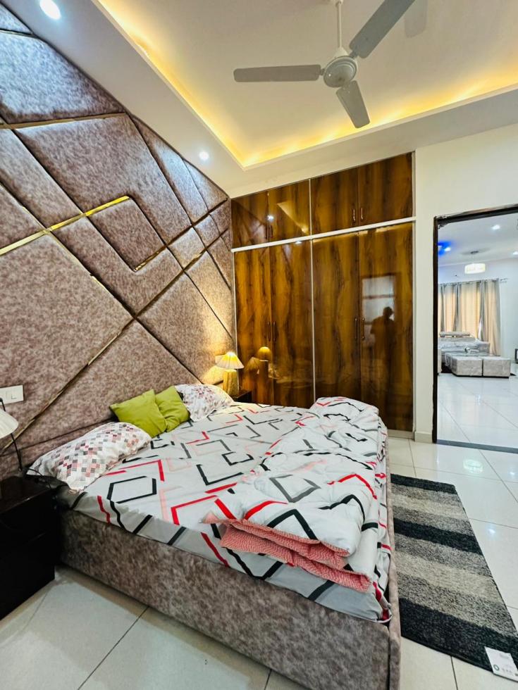 2 BHK Flat for Sale of Built-up 1680 Sq.ft in Kharar Road Mohali by Ravinder Pal Singh 2 BHK Flat for Sale of Built-up 1680 Sq.ft in Kharar Road Mohali by Ravinder Pal Singh