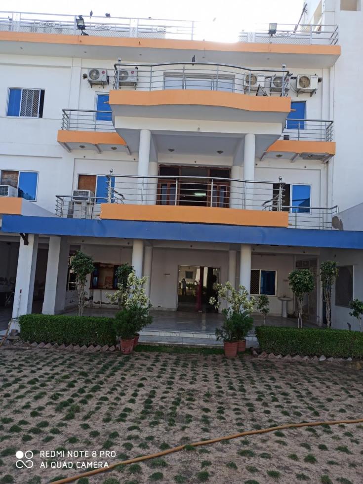 Built-up 2000 Sq.ft Office Space for Rent in Rawat Bhawan Nasirabad Ajmer by Ranveer Singh Rawat Built-up 2000 Sq.ft Office Space for Rent in Rawat Bhawan Nasirabad Ajmer by Ranveer Singh Rawat