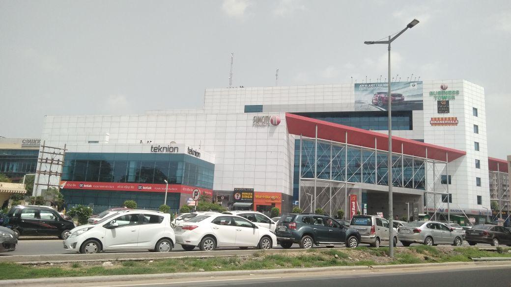 Built-up 2600 Sq.ft Office Space for Rent in Suncity Business Tower Sector 54 Gurgaon by Aakash Manchanda Built-up 2600 Sq.ft Office Space for Rent in Suncity Business Tower Sector 54 Gurgaon by Aakash Manchanda