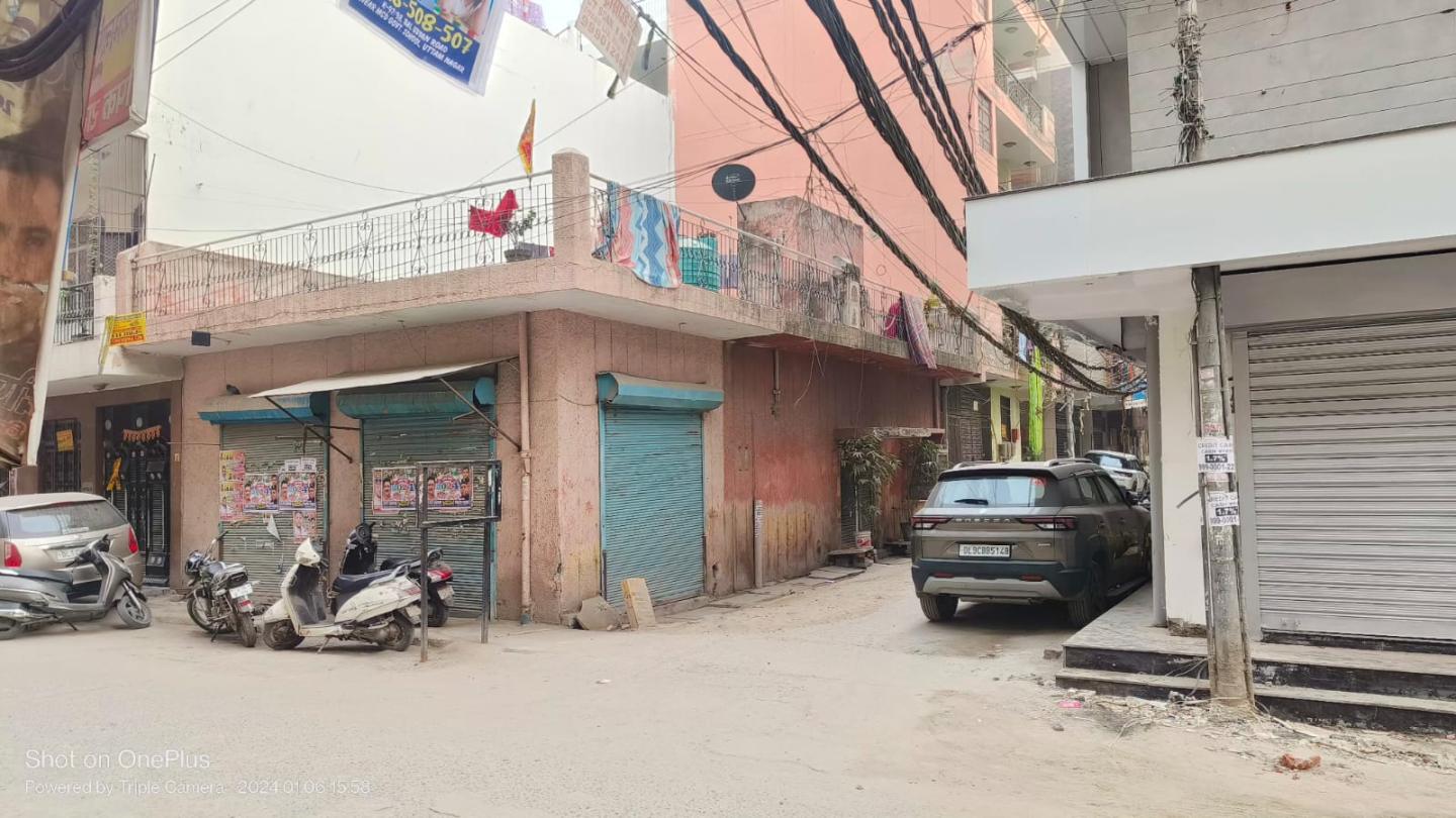 Independent House / Villa / Bungalow for Sale of Super Built-up 1200 Sq.ft in Uttam Nagar New Delhi by Nitin Bansal Independent House / Villa / Bungalow for Sale of Super Built-up 1200 Sq.ft in Uttam Nagar New Delhi by Nitin Bansal