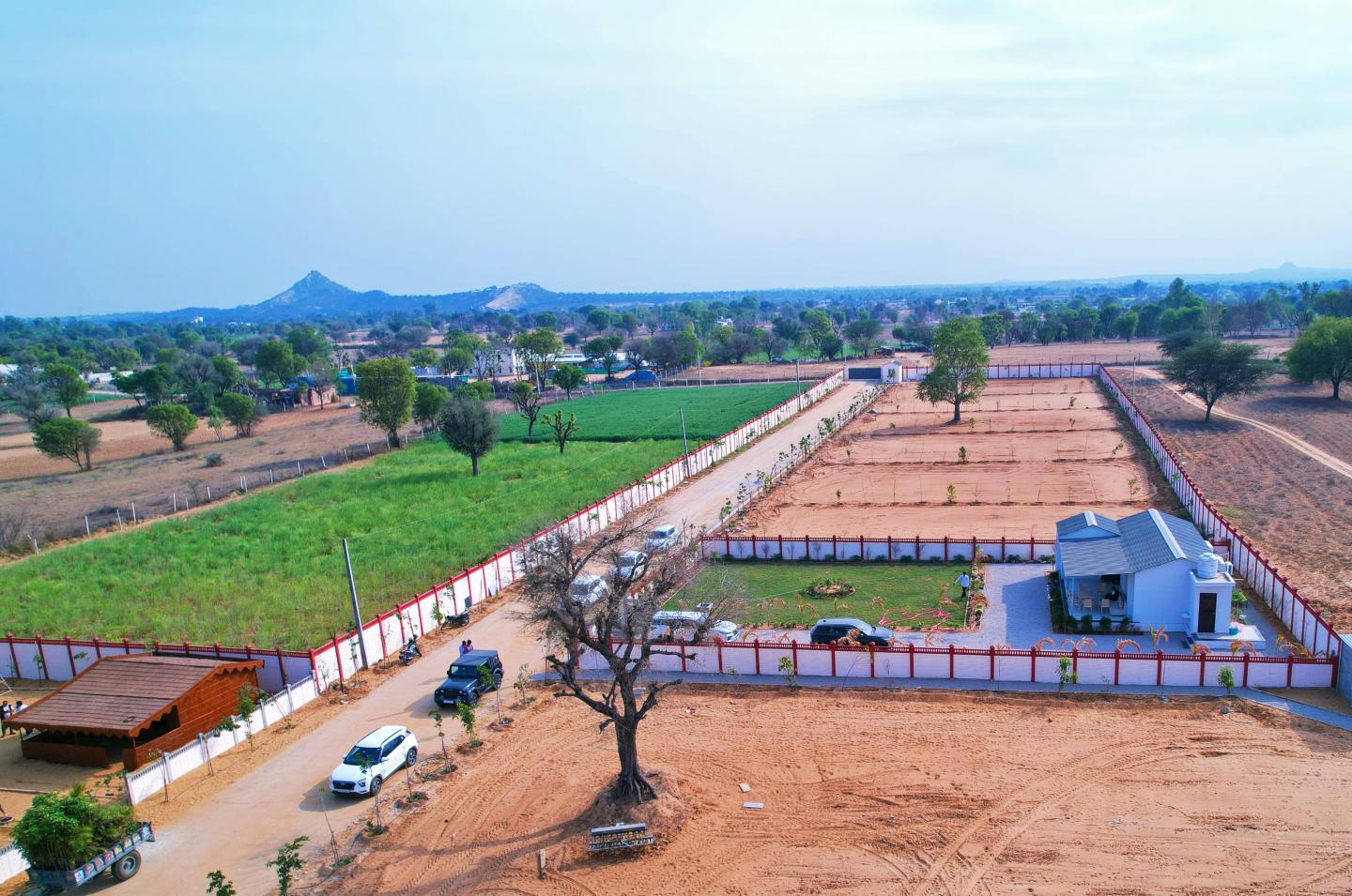 Built-up 1000 Sq.Yard Farm / Agriculture land for Sale in Kalwar Road Jaipur by Manish Built-up 1000 Sq.Yard Farm / Agriculture land for Sale in Kalwar Road Jaipur by Manish