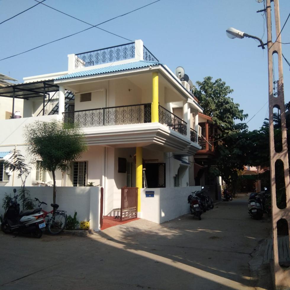 3 BHK Independent House / Villa / Bungalow for Rent of Built-up 250 Sq.ft in Chandkheda Ahmedabad by Himanshu Parekh 3 BHK Independent House / Villa / Bungalow for Rent of Built-up 250 Sq.ft in Chandkheda Ahmedabad by Himanshu Parekh