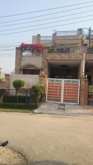 2 BHK Independent House / Villa / Bungalow for Sale of Plot 125 Sq.Yard in Anand Nagar Patiala by Amit Malhotra 2 BHK Independent House / Villa / Bungalow for Sale of Plot 125 Sq.Yard in Anand Nagar Patiala by Amit Malhotra