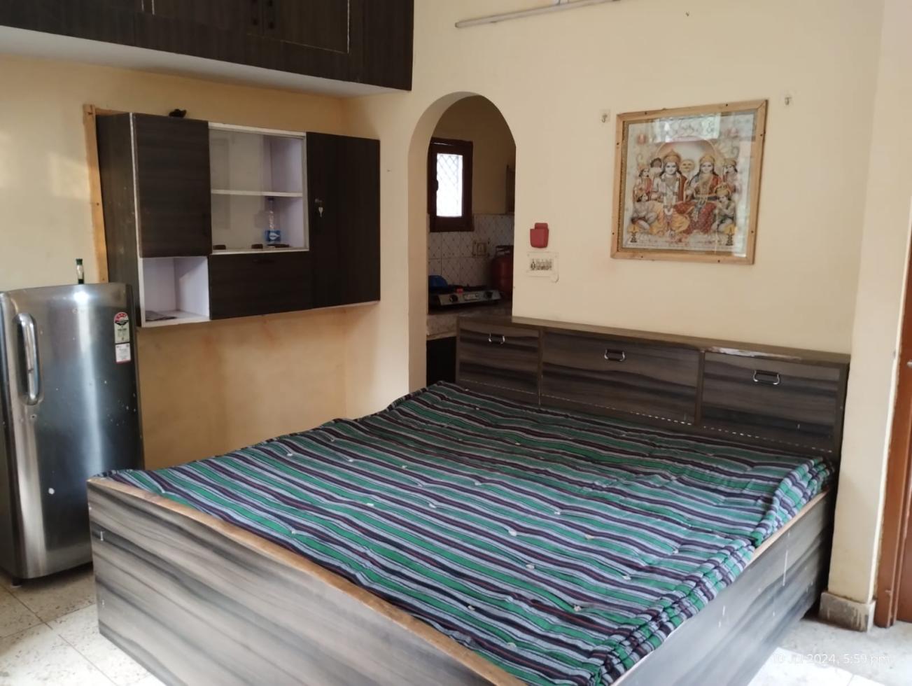 1 RK Independent House / Villa / Bungalow for Rent of - On Request - in Sector Alpha II Greater Noida by Aruna Pathak 1 RK Independent House / Villa / Bungalow for Rent of - On Request - in Sector Alpha II Greater Noida by Aruna Pathak