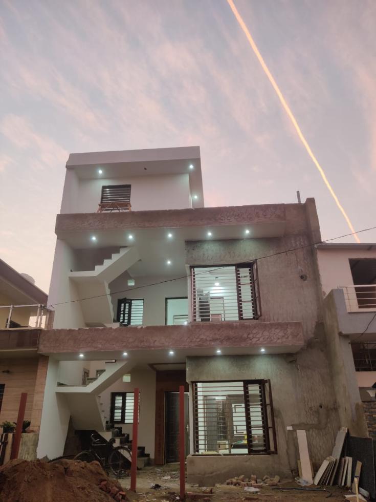 4 BHK Independent House / Villa / Bungalow for Sale of Built-up 1083 Sq.ft in Sunny Enclave Mohali by Hritik Nyol 4 BHK Independent House / Villa / Bungalow for Sale of Built-up 1083 Sq.ft in Sunny Enclave Mohali by Hritik Nyol
