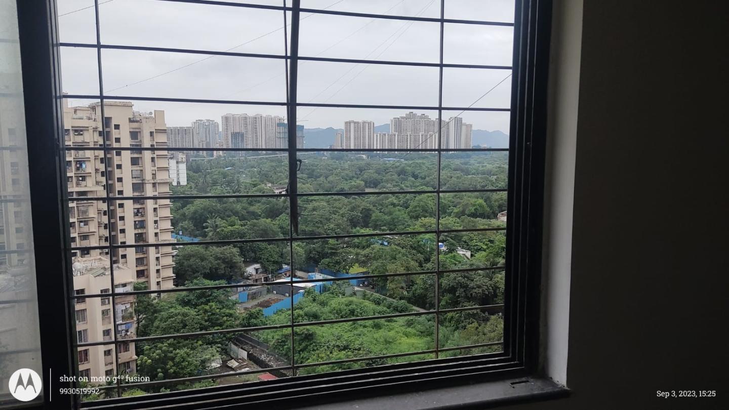 2.5 BHK Apartment for Sale of Carpet 750 Sq.ft in Puranik City Phase 3 Kasarvadavali Thane by Amit Vaswani 2.5 BHK Apartment for Sale of Carpet 750 Sq.ft in Puranik City Phase 3 Kasarvadavali Thane by Amit Vaswani