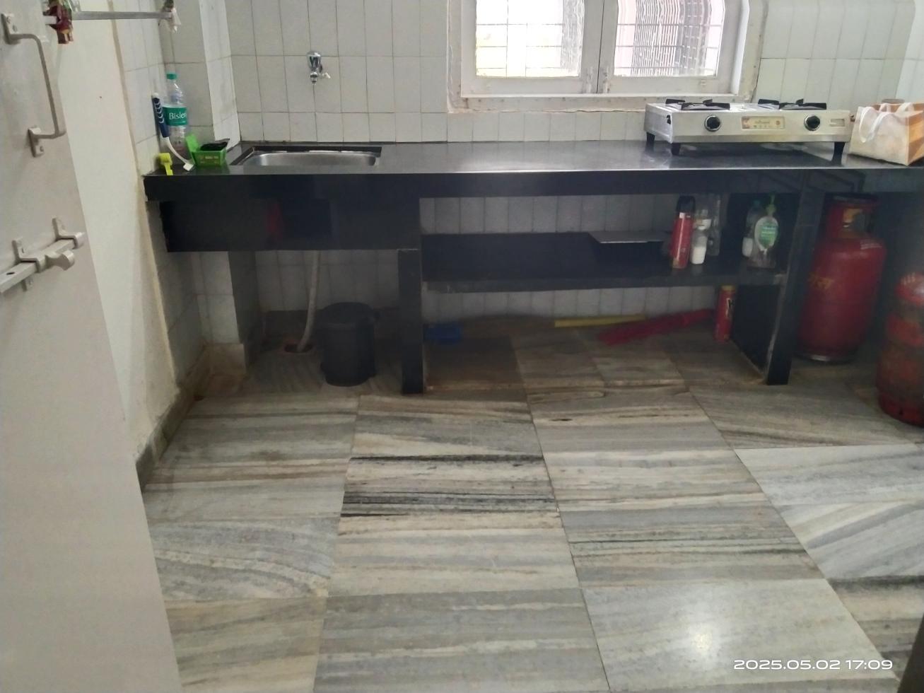 1 BHK Flat for Rent of Built-up 500 Sq.ft in Wellington Apartment Andheri West Mumbai by Rajesh Aher 1 BHK Flat for Rent of Built-up 500 Sq.ft in Wellington Apartment Andheri West Mumbai by Rajesh Aher