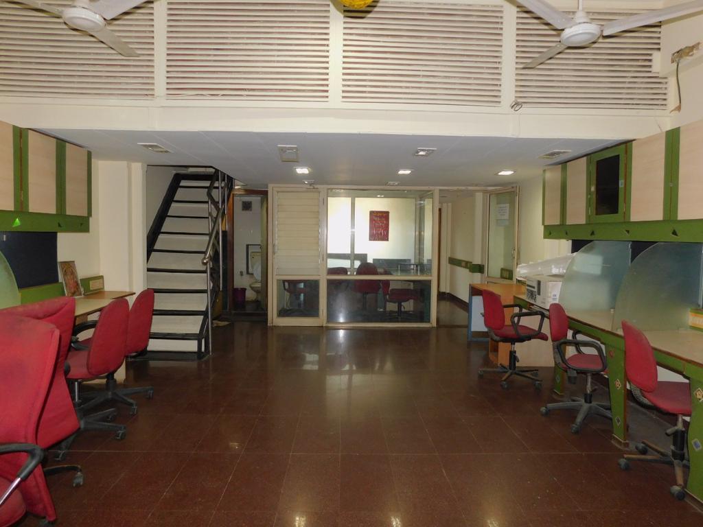 Built-up 905 Sq.ft Commercial Space for Rent in Lower Parel Mumbai by Dinesh Tripathi Built-up 905 Sq.ft Commercial Space for Rent in Lower Parel Mumbai by Dinesh Tripathi