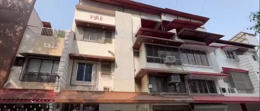 5 BHK Row House for Sale of Carpet 4200 Sq.ft in Abhishek Row Houses CHS Ltd Andheri West Mumbai by Sandeep M Thakur 5 BHK Row House for Sale of Carpet 4200 Sq.ft in Abhishek Row Houses CHS Ltd Andheri West Mumbai by Sandeep M Thakur