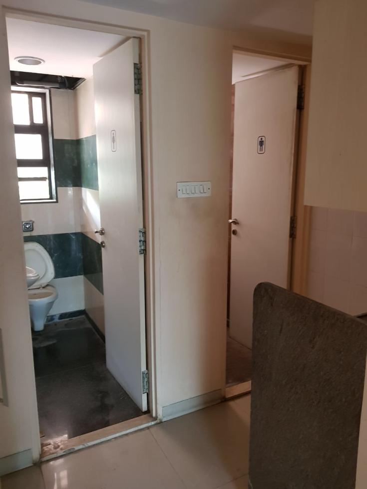Built-up 2500 Sq.ft Commercial Space for Rent in Juhu Mumbai by Dinesh Tripathi Built-up 2500 Sq.ft Commercial Space for Rent in Juhu Mumbai by Dinesh Tripathi