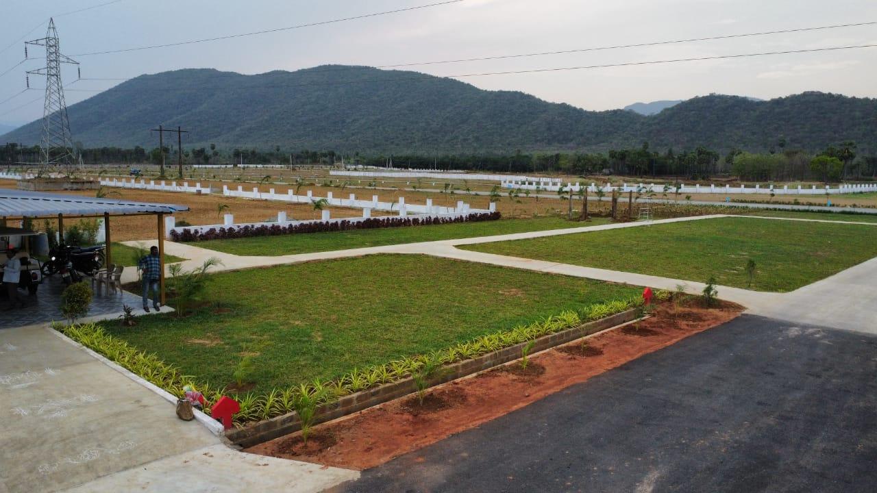 Flat for Sale of Plot 200 Sq.Yard in SVN Swapnlok Srungavarapu Kota Visakhapatnam by Vizag Hot Property Flat for Sale of Plot 200 Sq.Yard in SVN Swapnlok Srungavarapu Kota Visakhapatnam by Vizag Hot Property