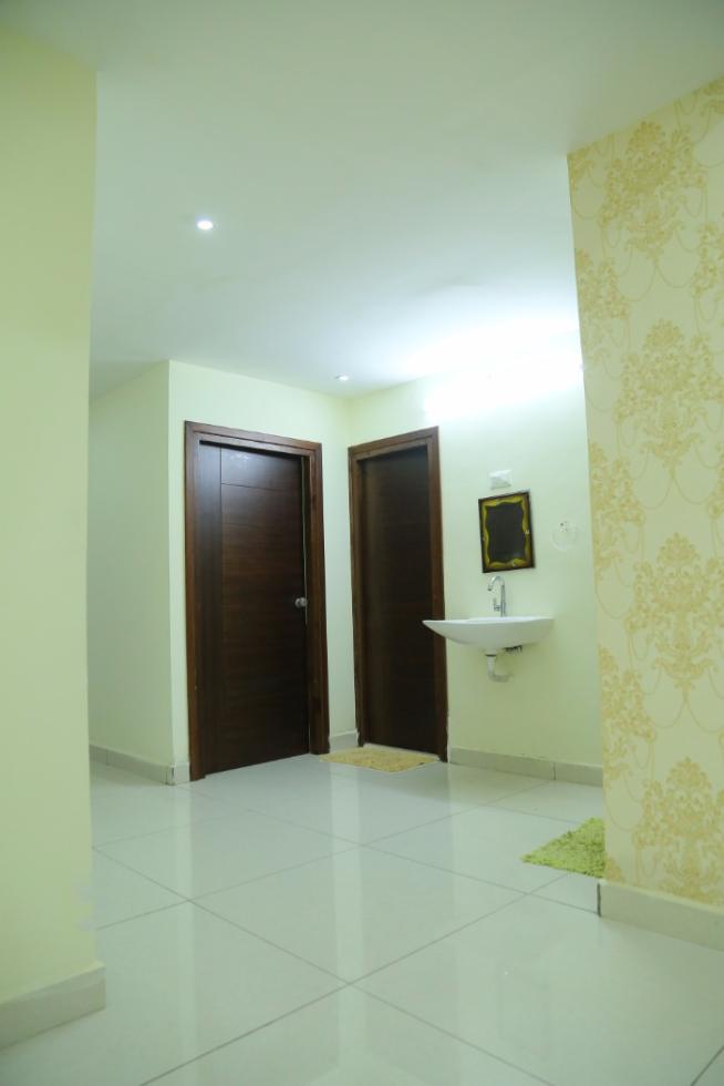 3 BHK Flat for Sale of Carpet 1550 Sq.ft in Shree Estates Venkata Annapurna Classic Penamaluru Vijayawada by Shravya B