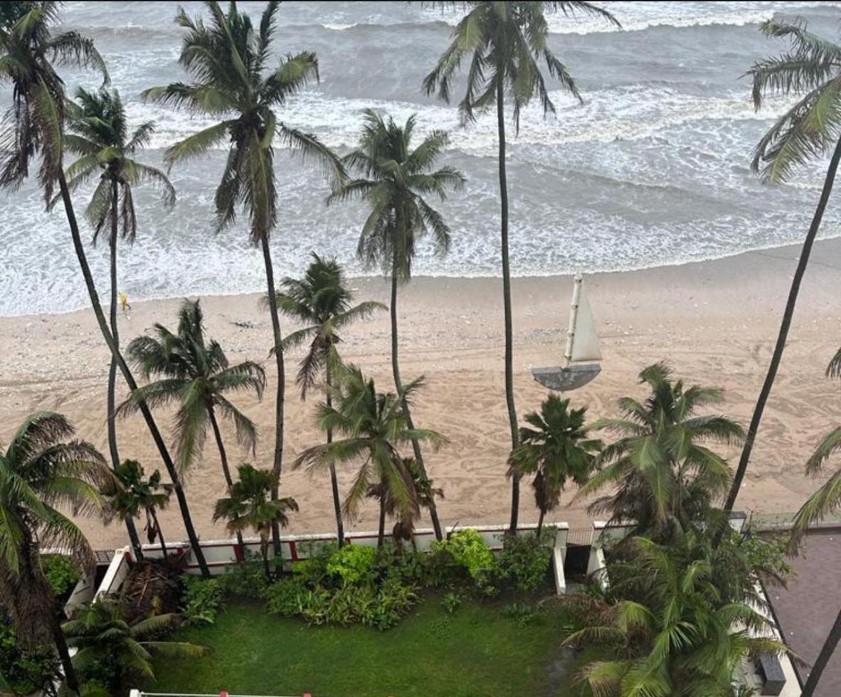 4 BHK Independent House / Villa / Bungalow for Sale of Carpet 3000 Sq.ft in Juhu Mumbai by Dinesh Tripathi