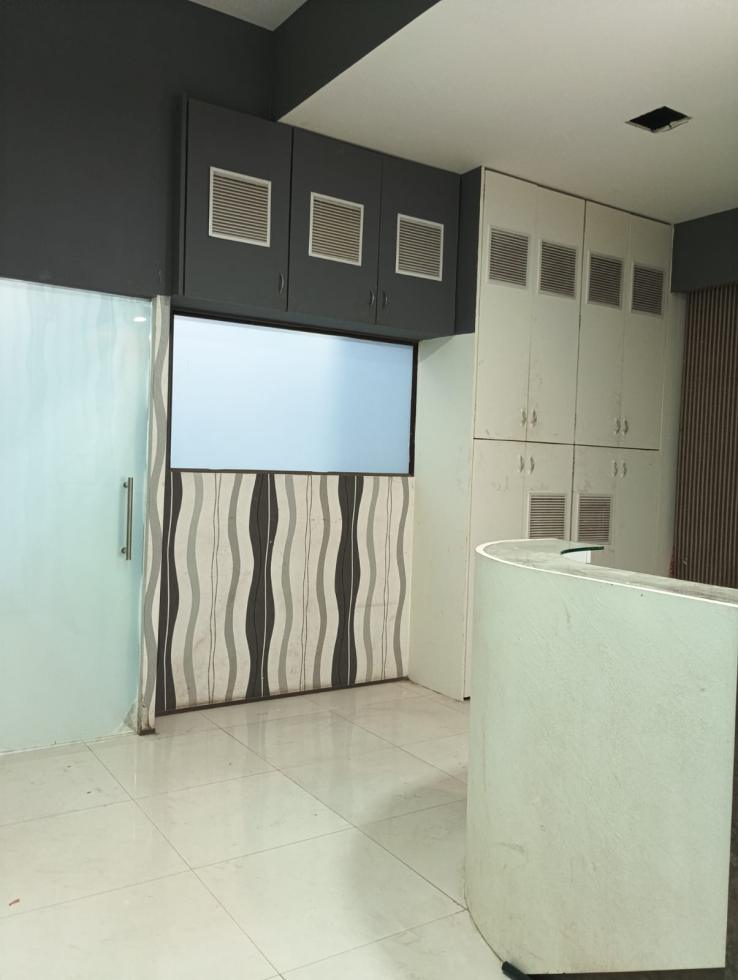Carpet 2350 Sq.ft Office Space for Rent in Palai Plaza Dadar East Mumbai by Dinesh Tripathi