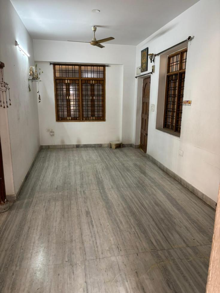 3 BHK Flat for Rent of Built-up 1380 Sq.ft in Satya Sai Residency Ameerpet Hyderabad by Manasa