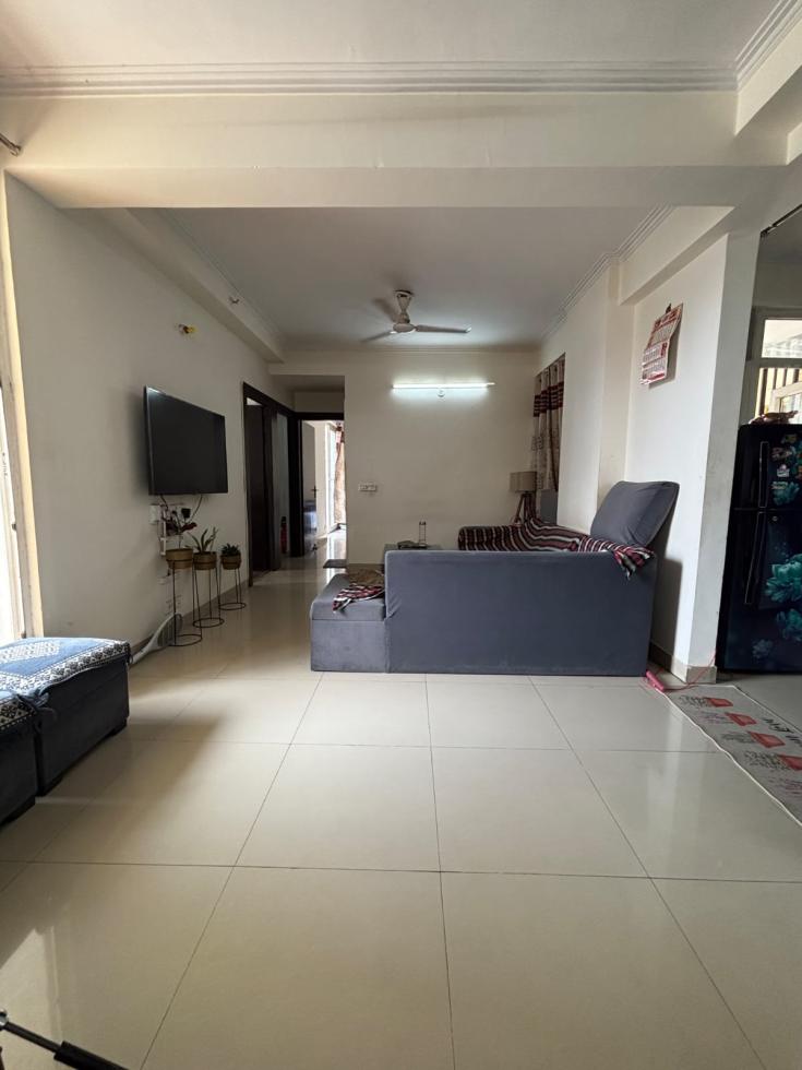 2.5 BHK Flat for Sale of Built-up 1285 Sq.ft in Pigeon Spring Meadows Techzone 4 Greater Noida West Greater Noida by Amita Bhatnagar