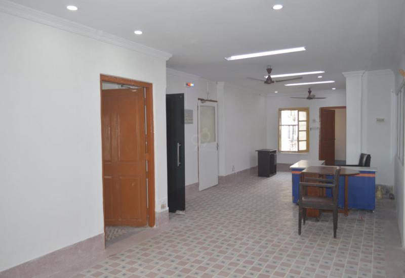 Carpet 2200 Sq.ft Office Space for Rent in Kalighat Kolkata by Devu Pal Carpet 2200 Sq.ft Office Space for Rent in Kalighat Kolkata by Devu Pal