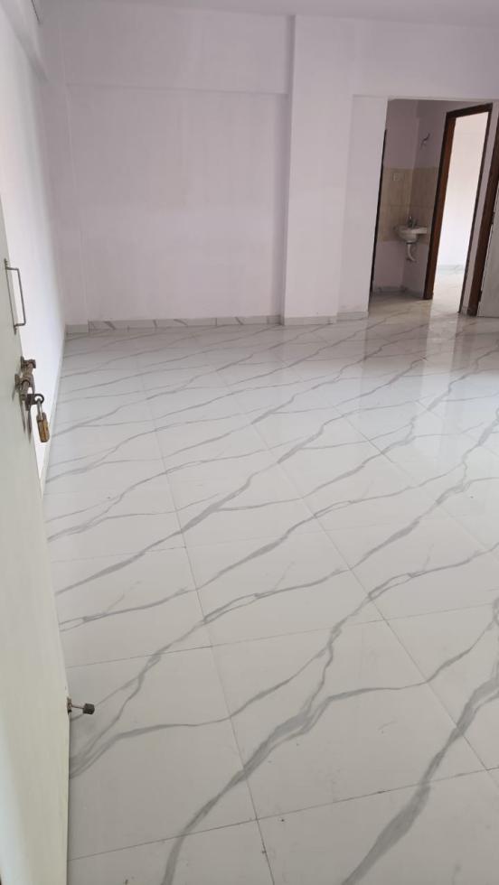 2 BHK Half Floor for Sale of Built-up 770 Sq.ft in Kanwal corporation andheri west mumbai Andheri West Mumbai by Meenu Anand