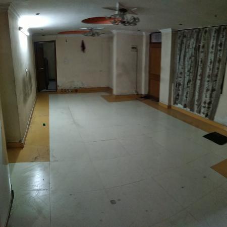 3.5 BHK Flat for Rent of Carpet 1750 Sq.ft in Rampuri Ghaziabad by Rishabh Mittal 3.5 BHK Flat for Rent of Carpet 1750 Sq.ft in Rampuri Ghaziabad by Rishabh Mittal