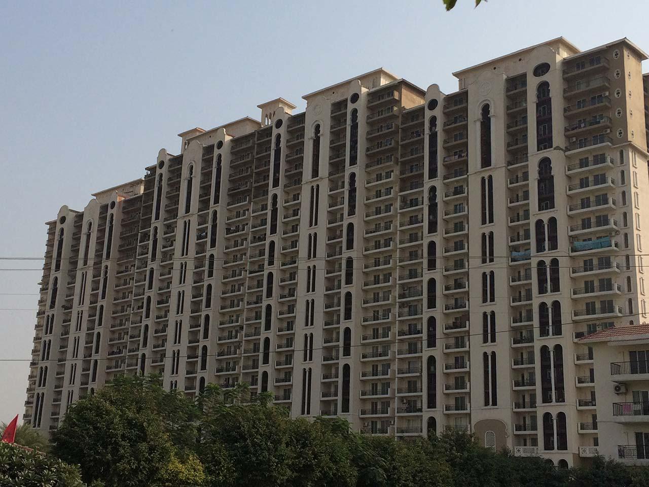 3 BHK Flat for Sale of Super Built-up 2353 Sq.ft in DLF New Town Heights 2 Sector 86 Gurgaon by Komal Singh 3 BHK Flat for Sale of Super Built-up 2353 Sq.ft in DLF New Town Heights 2 Sector 86 Gurgaon by Komal Singh