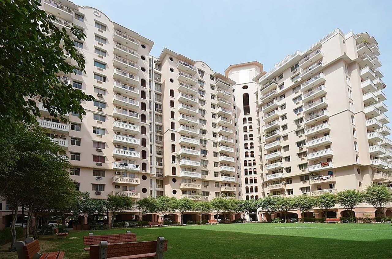 3 BHK Flat for Sale of Super Built-up 1313 Sq.ft in DLF Wellington Estate DLF City Phase V Gurgaon by Allwyn Borde 3 BHK Flat for Sale of Super Built-up 1313 Sq.ft in DLF Wellington Estate DLF City Phase V Gurgaon by Allwyn Borde
