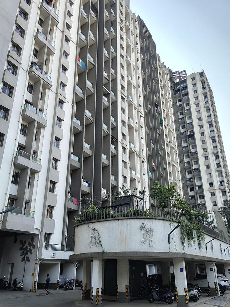 Yashone Wakad Central