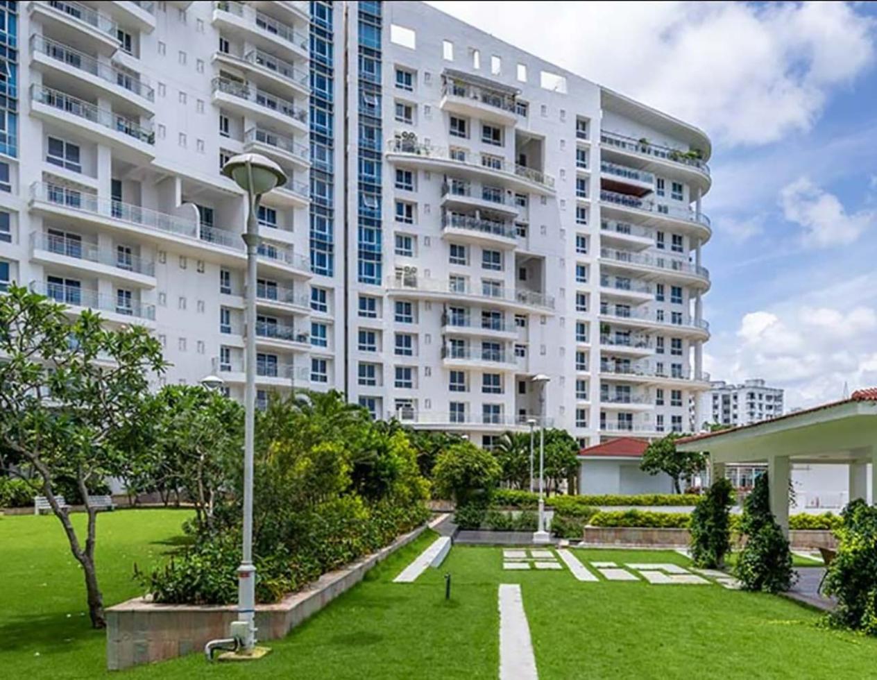 DLF Riverside DLF Riverside