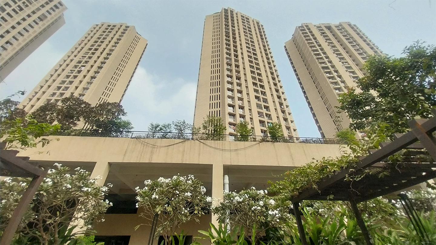1 BHK Flat for Sale of Super Built-up 694 Sq.ft in Orovia Phase 1 Hiranandani Estate Thane by Shailesh K 1 BHK Flat for Sale of Super Built-up 694 Sq.ft in Orovia Phase 1 Hiranandani Estate Thane by Shailesh K