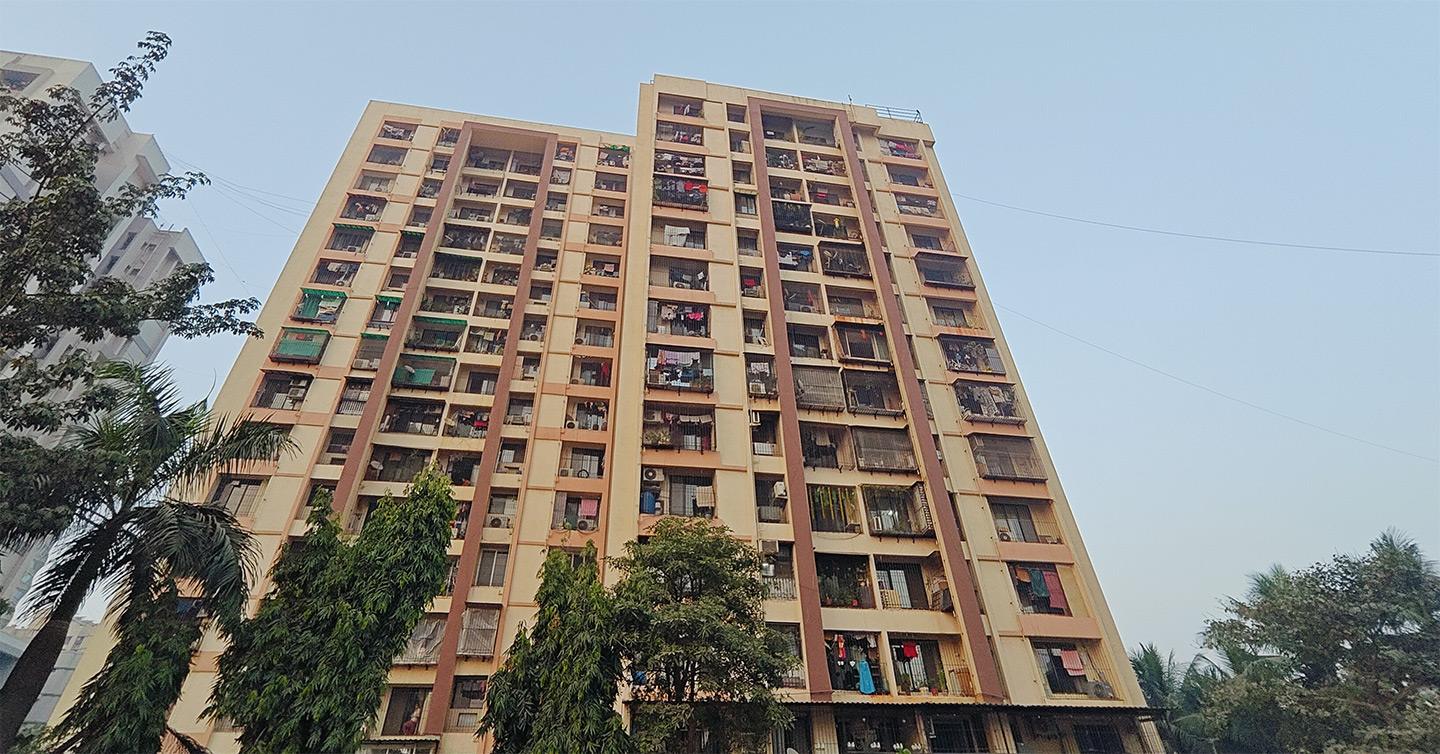 2 BHK Flat for Sale of Super Built-up 918 Sq.ft in Raunak Unnathi Woods Phase 1 and 2 Anand Nagar Thane by Shailesh 2 BHK Flat for Sale of Super Built-up 918 Sq.ft in Raunak Unnathi Woods Phase 1 and 2 Anand Nagar Thane by Shailesh