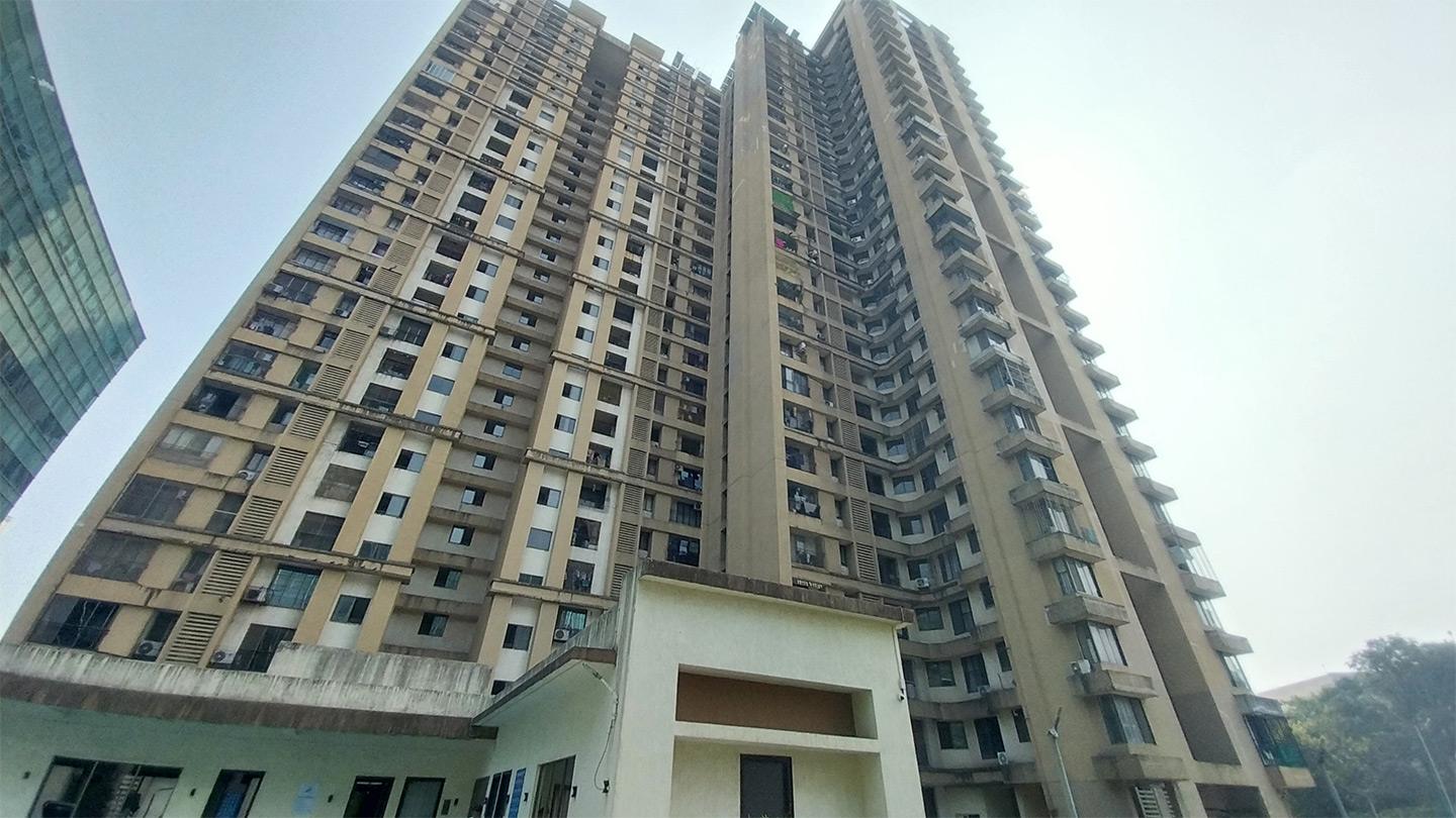 2 BHK Flat for Sale of Super Built-up 800 Sq.ft in Lodha Casa Ultima Chirak Nagar Thane by Arunima Nair 2 BHK Flat for Sale of Super Built-up 800 Sq.ft in Lodha Casa Ultima Chirak Nagar Thane by Arunima Nair