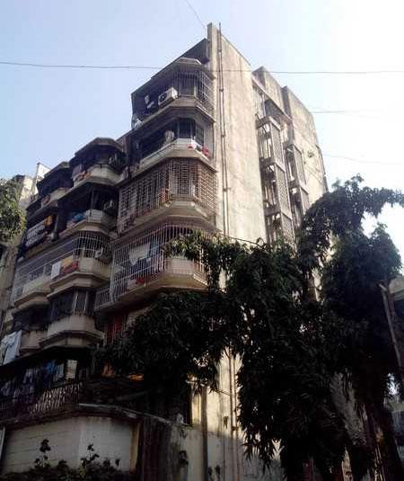 2 BHK Terrace Flat for Sale of Carpet 680 Sq.ft in Vaishali Apartment Kandivali West Mumbai