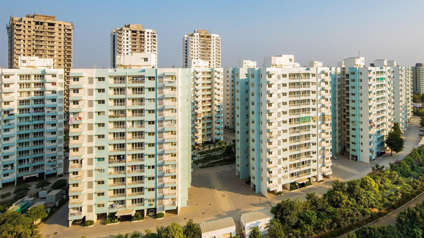 4 BHK Flat for Sale of Super Built-up 2211 Sq.ft in Pinecrest Apartments Jagatpur Ahmedabad by Vishnu Kumar 4 BHK Flat for Sale of Super Built-up 2211 Sq.ft in Pinecrest Apartments Jagatpur Ahmedabad by Vishnu Kumar